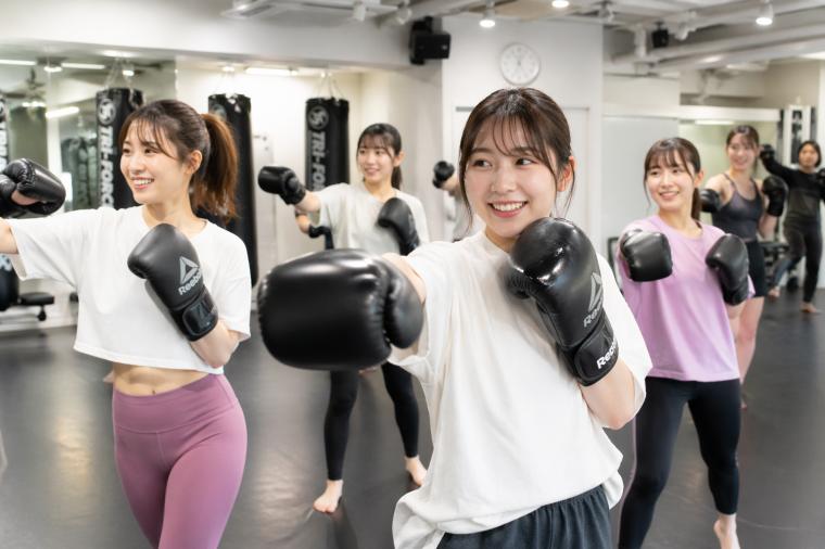 1人だと続かない人ほど、キックボクシングサークルがおすすめです。